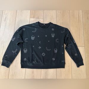 Marled Black Men's Sweater with Skull and Moon Design